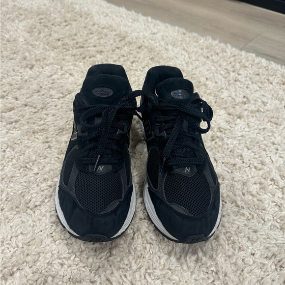 New Balance 2002R “Black/White” Men’s US 8 - Picture 4 of 7